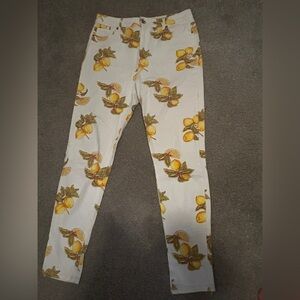 Forever21 Woman’s Citrus Print jean like new size 27